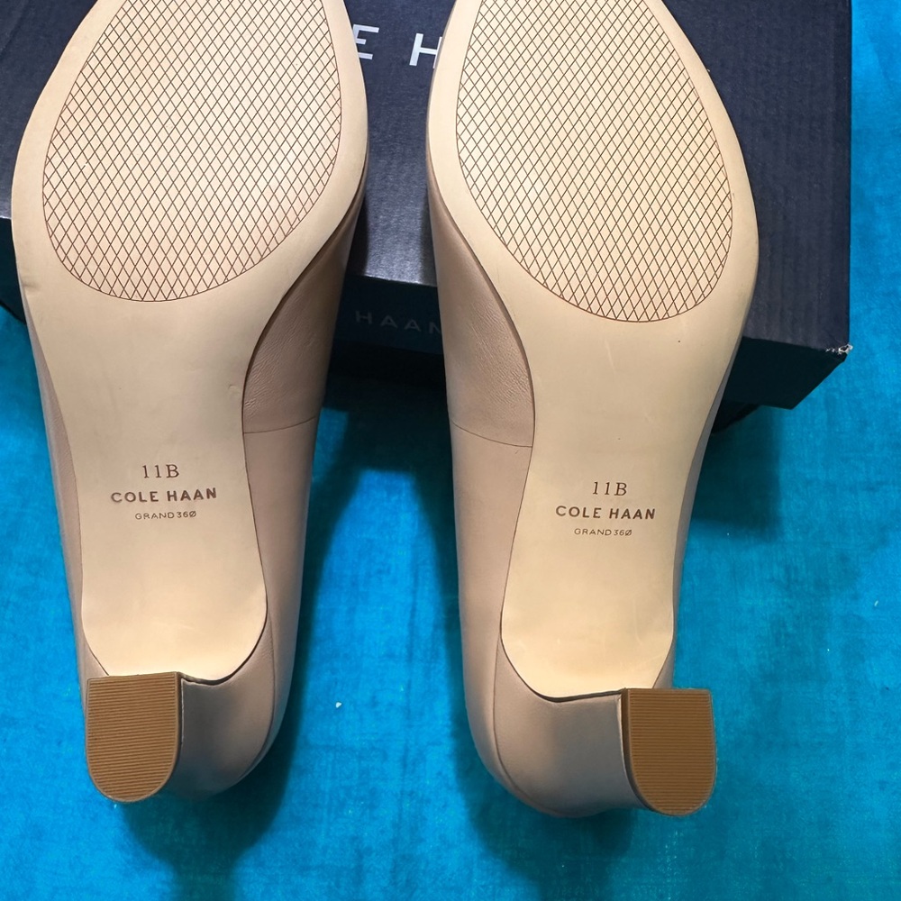 Cole Haan Women's Tan Pumps Size 11B-NEW - Picture 10 of 12